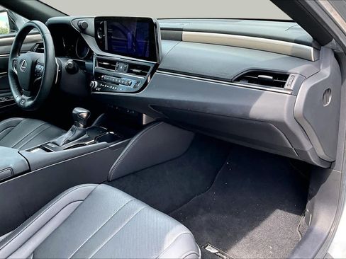 Used 2023 Lexus ES 300h F Sport FWD image 19