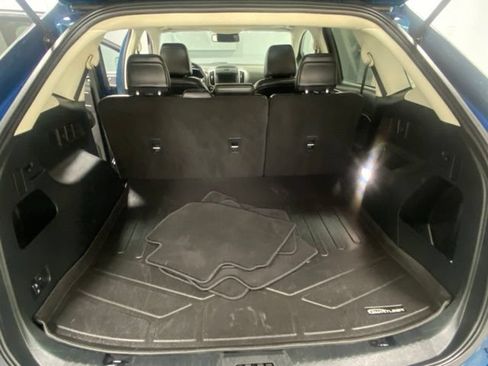 Used 2020 Ford Edge SEL w/ Cold Weather Package AWD/4WD image 9
