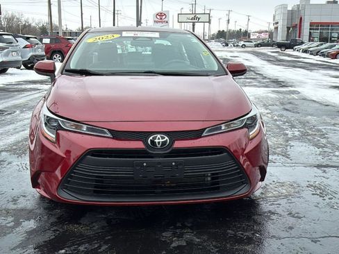 Certified 2023 Toyota Corolla LE image 2