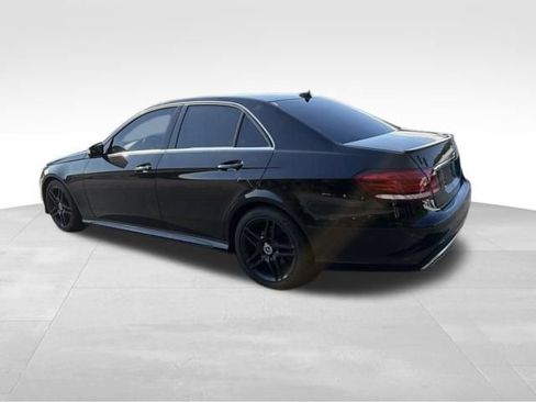 Used 2016 Mercedes-Benz E 350 4MATIC Sedan w/ Premium Package image 8