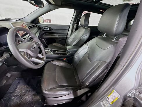 Used 2023 Jeep Compass High Altitude image 28