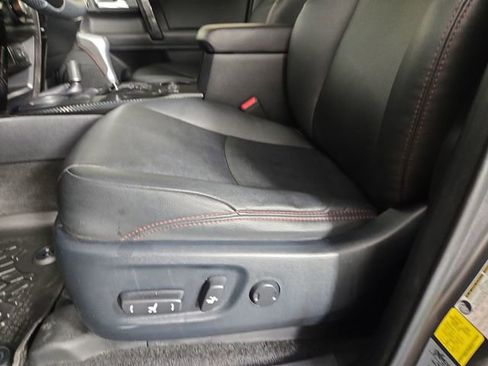 Used 2021 Toyota 4Runner TRD Off-Road Premium w/ Moonroof Package AWD/4WD image 30