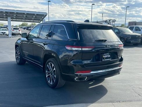 Used 2023 Jeep Grand Cherokee Overland w/ Advanced Protech Group III AWD/4WD image 23