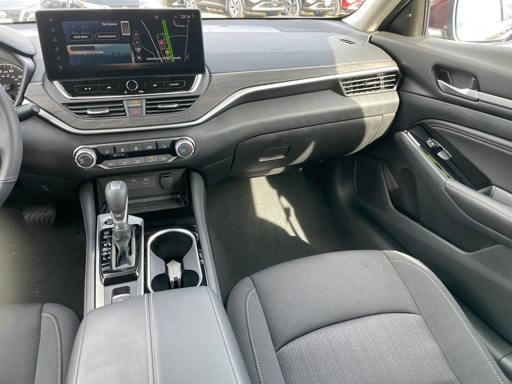 Certified 2023 Nissan Altima 2.5 SV w/ SV Premium Package AWD/4WD image 11