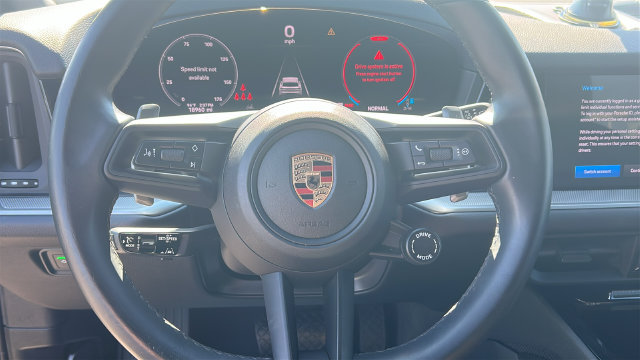 Used 2024 Porsche Cayenne AWD/4WD image 19