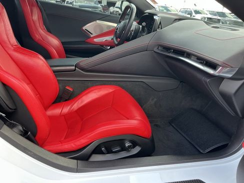 Used 2023 Chevrolet Corvette Stingray w/ Z51 Performance Package image 24