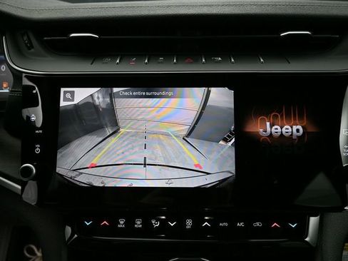 New 2026 Jeep Grand Cherokee Limited AWD/4WD image 29