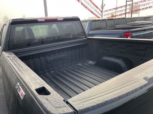 Used 2024 GMC Sierra 1500 Elevation image 10