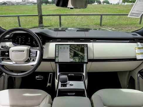 New 2026 Land Rover Range Rover Long Wheelbase Autobiography AWD/4WD image 21