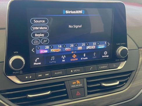 Used 2025 Nissan Altima 2.5 SV image 22