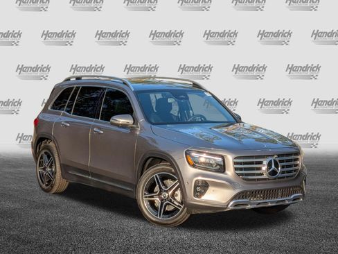 New 2026 Mercedes-Benz GLB 250 image 2