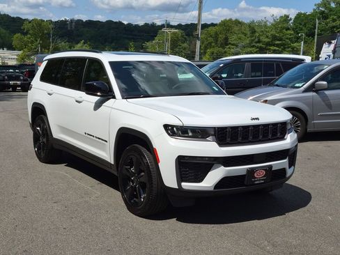 Used 2026 Jeep Grand Cherokee L Limited w/ Limited Altitude Package AWD/4WD image 1