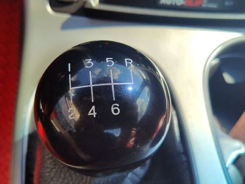 Used 2005 Chevrolet Corvette Coupe w/ Preferred Equipment Group image 37