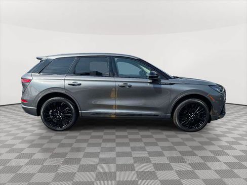 Used 2023 Lincoln Corsair AWD w/ Equipment Group 101A image 8