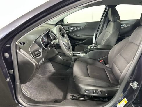 Used 2023 Chevrolet Malibu LT image 11