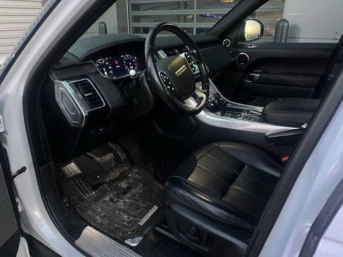 Used 2019 Land Rover Range Rover Sport HSE image 20