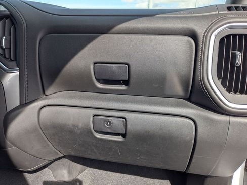 Used 2020 Chevrolet Silverado 3500 LTZ AWD/4WD image 29