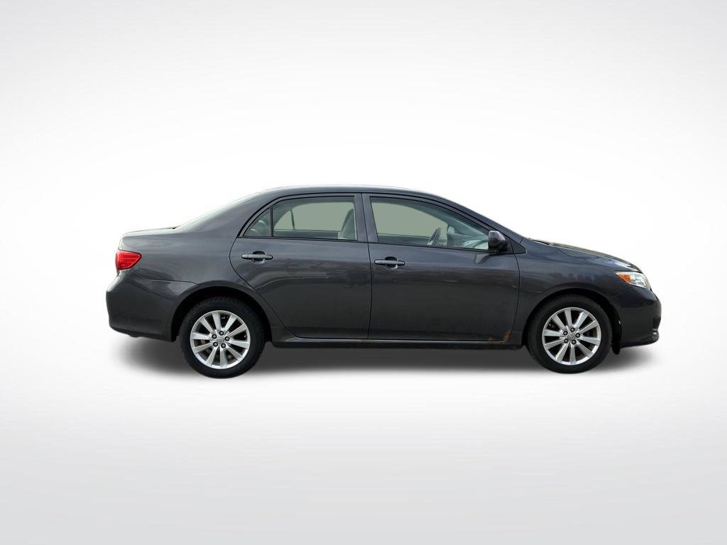 Used 2009 Toyota Corolla LE w/ All Weather Guard Pkg FWD image 5