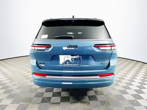 New 2026 Jeep Grand Cherokee L Summit w/ Obsidian Package AWD/4WD image 8