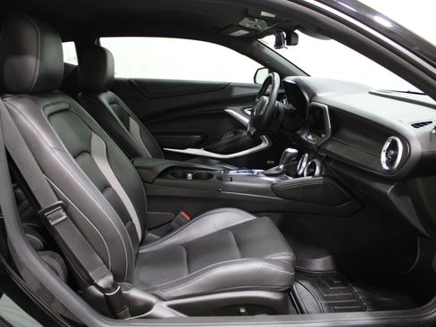 Used 2024 Chevrolet Camaro LT image 30