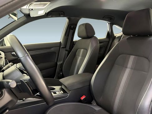 Used 2024 Honda Civic Sport image 5