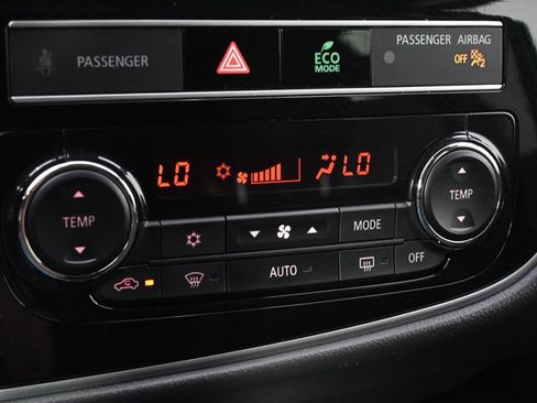 Used 2019 Mitsubishi Outlander GT AWD/4WD image 30
