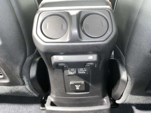 Used 2020 Jeep Wrangler Unlimited Rubicon AWD/4WD image 25
