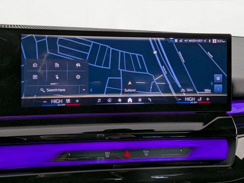 Certified 2024 BMW i5 eDrive40i w/ Convenience Package image 21