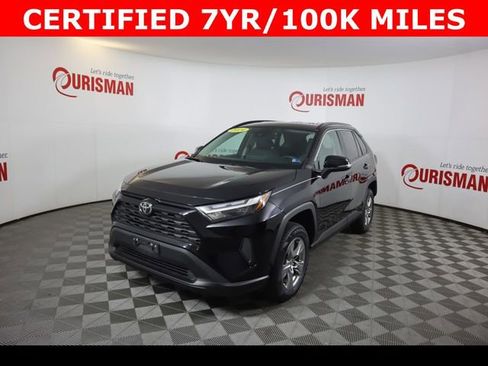 Used 2024 Toyota RAV4 XLE FWD image 3