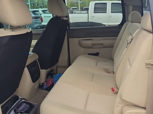 Used 2012 Chevrolet Silverado 2500 LT w/ Interior Plus Package AWD/4WD image 5