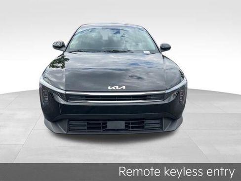 Certified 2025 Kia K4 FWD image 3