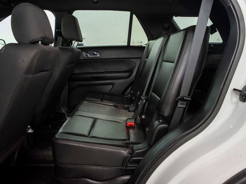 Used 2017 Ford Explorer 4WD Police Interceptor w/ Ready For The Road Package image 9