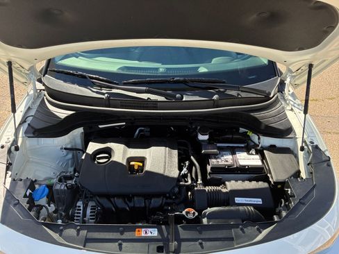 Used 2025 Kia Soul LX w/ LX Technology Package image 30