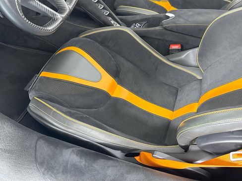 Used 2022 McLaren 720S Spider RWD image 21