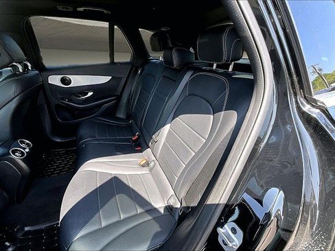 Used 2022 Mercedes-Benz GLC 300 4MATIC w/ Premium Package Lite image 23