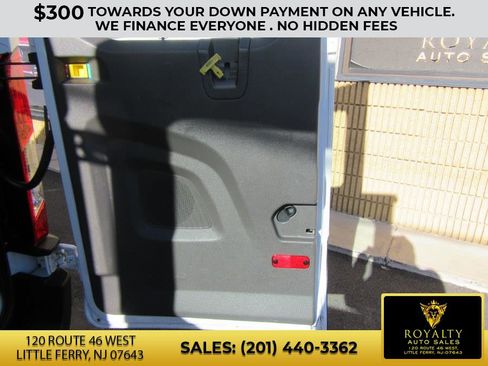 Used 2020 Ford Transit 350 XLT image 20
