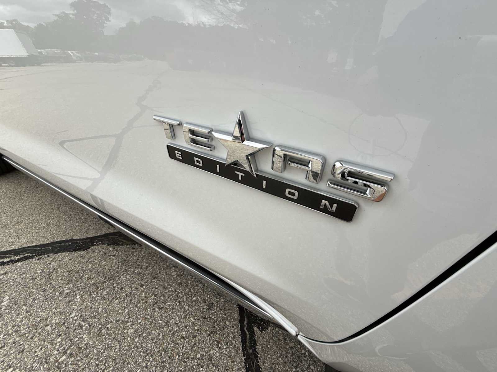 Certified 2024 Chevrolet Silverado 1500 LTZ w/ LTZ Premium Texas Edition AWD/4WD image 32