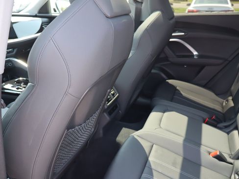 Used 2025 Audi Q5 Premium Plus w/ Premium Plus AWD/4WD image 25