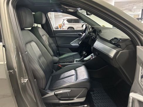 Used 2020 Audi Q3 2.0T Premium w/ Convenience Package AWD/4WD image 22