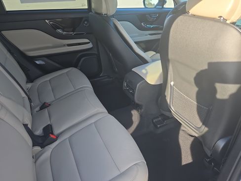 New 2026 Lincoln Corsair Reserve image 11