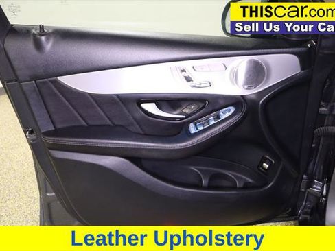 Used 2019 Mercedes-Benz GLC 300 image 34