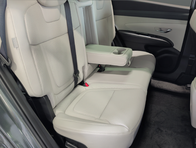 New 2026 Hyundai Tucson Limited AWD/4WD image 25