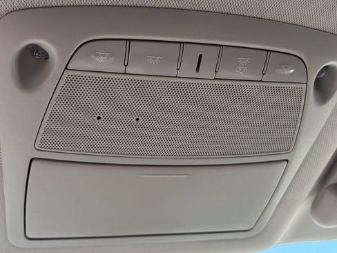 Used 2018 Nissan Pathfinder S AWD/4WD image 11