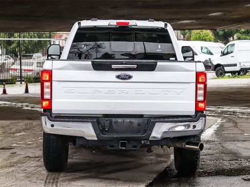 Used 2022 Ford F350 XLT w/ XLT Premium Package image 5