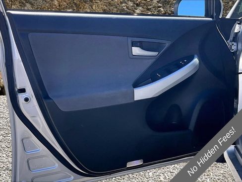 Used 2012 Toyota Prius Two FWD image 17