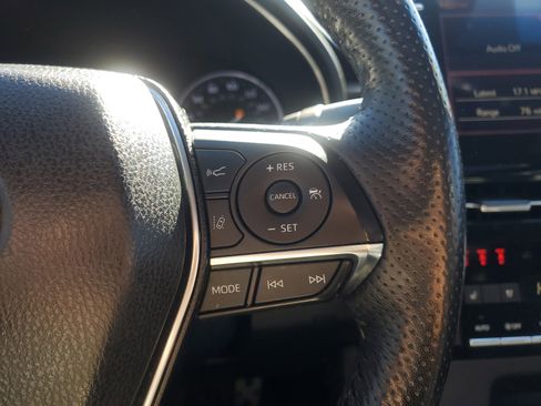 Used 2019 Toyota Avalon Touring image 23