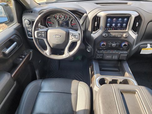 Used 2021 Chevrolet Silverado 1500 LT Trail Boss w/ Convenience Package II image 21