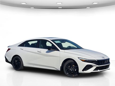 New 2026 Hyundai Elantra SEL Sport image 10