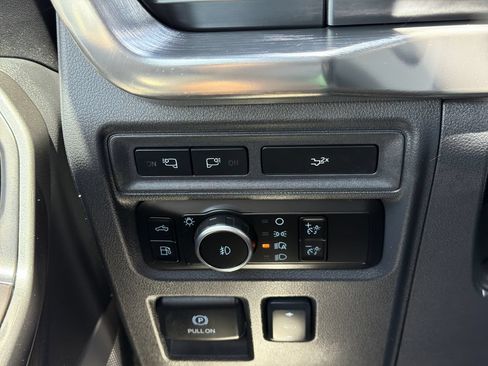 Used 2023 Ford F150 Lariat AWD/4WD image 28