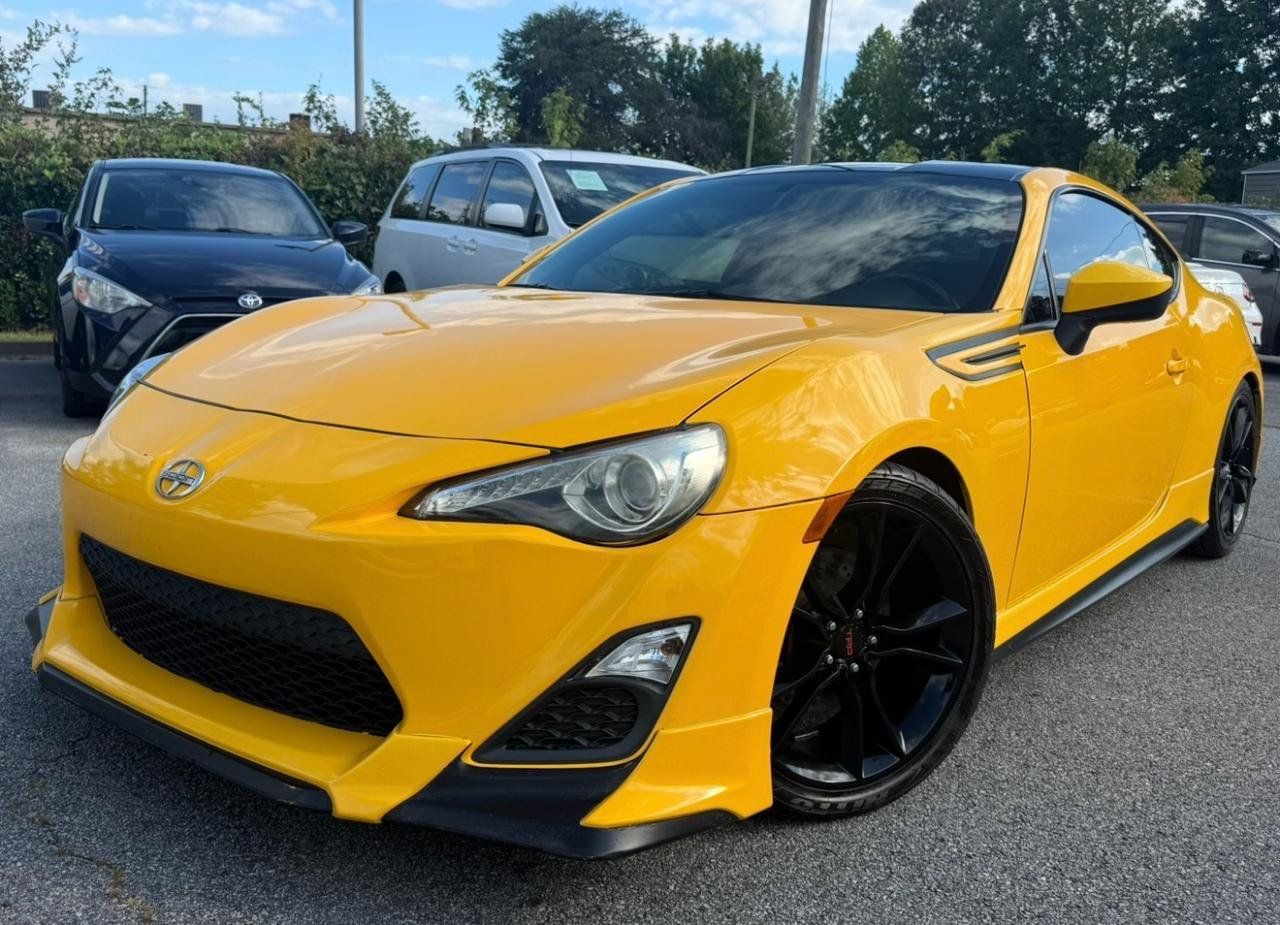 Used 2015 Scion FR-S Release Series 1.0 RWD image 3